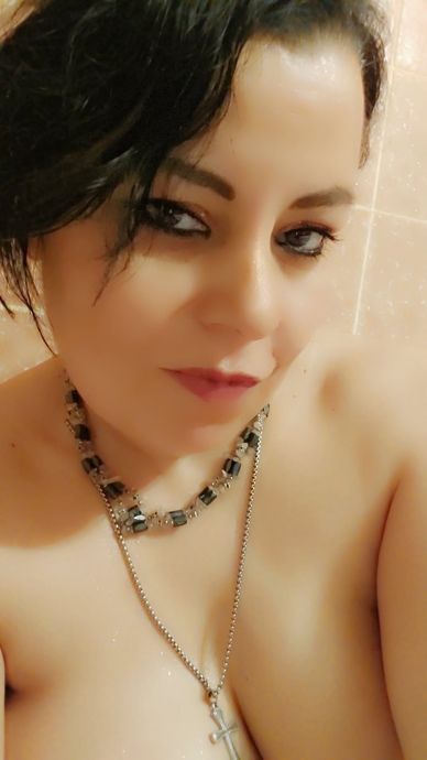 Kleine Sex Maus macht Fick und Fetisch Dates